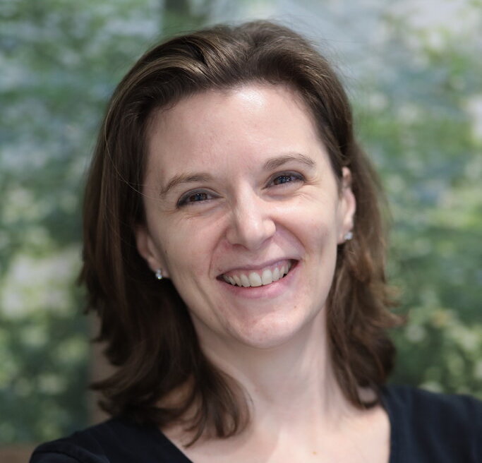 Laureen Roesch-Ahrens