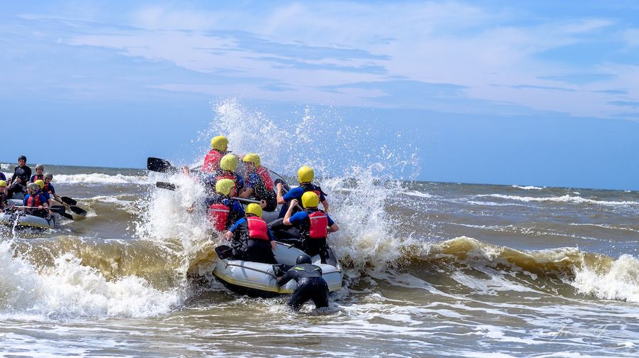 Power rafting in high waves Power rafting